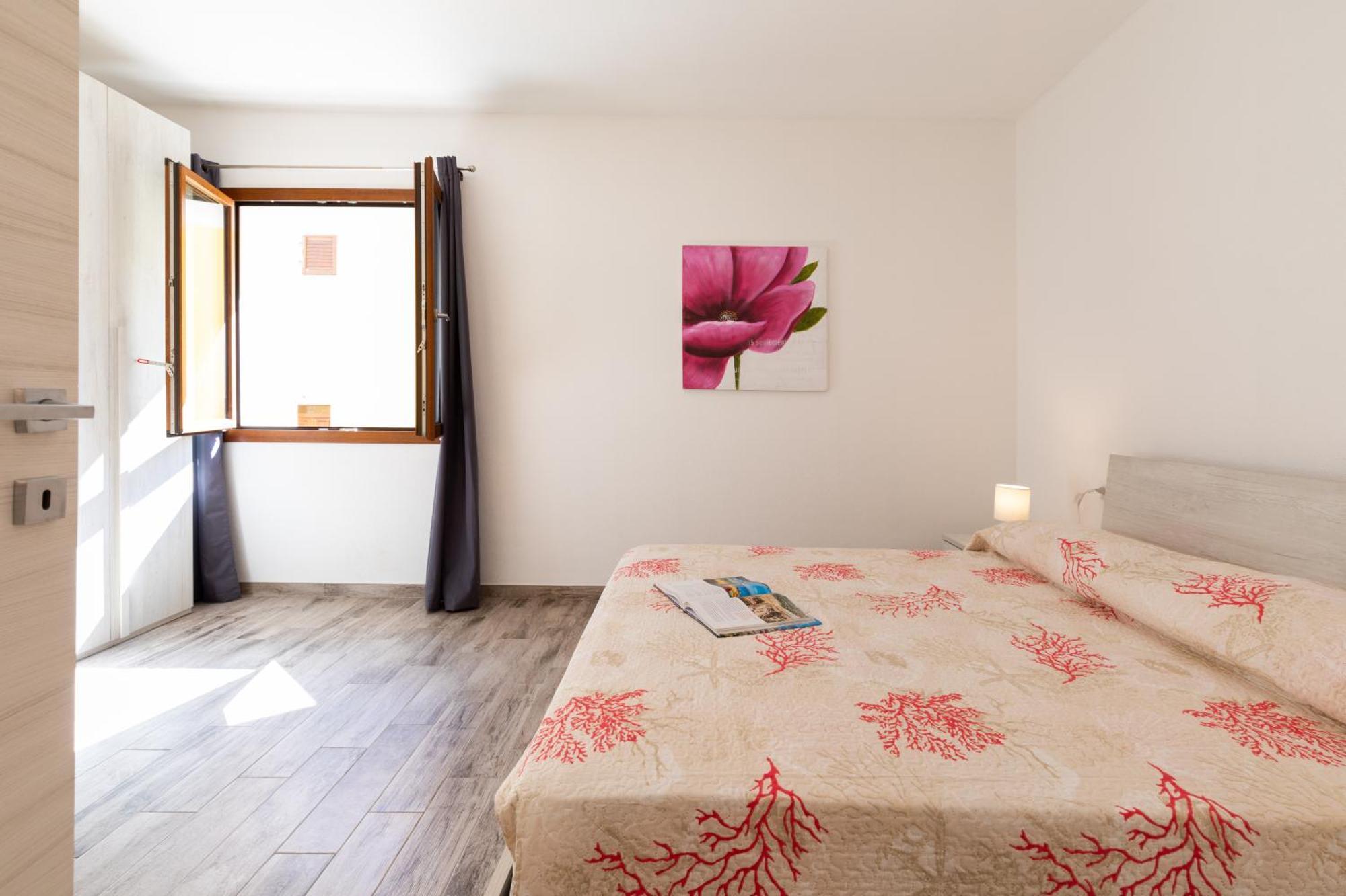 Zaira Home Free Wi-Fi 5 Minuti Dal Lago Liscia Sant'Antonio di Gallura Zewnętrze zdjęcie